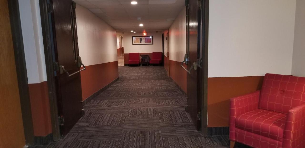 Ramada By Wyndham Albert Lea Eksteriør bilde