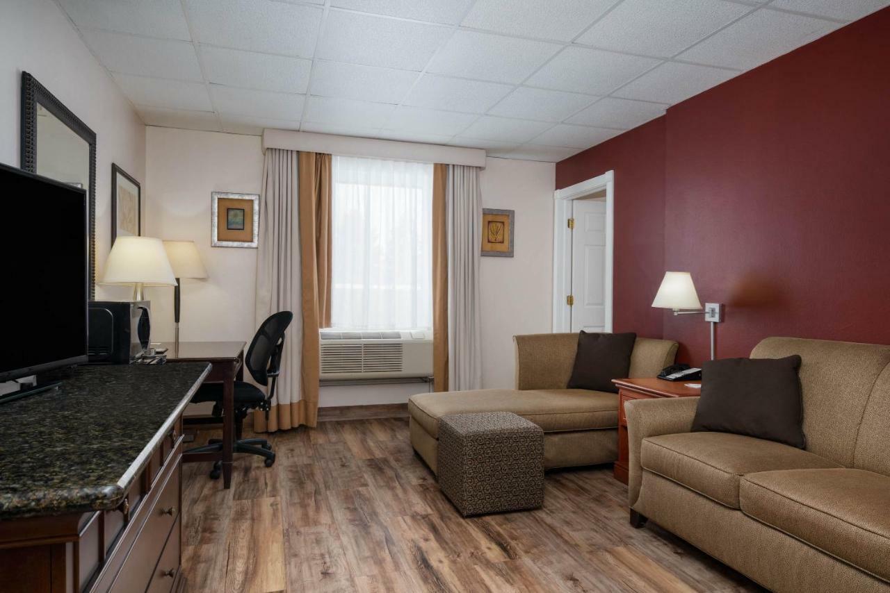 Ramada By Wyndham Albert Lea Eksteriør bilde