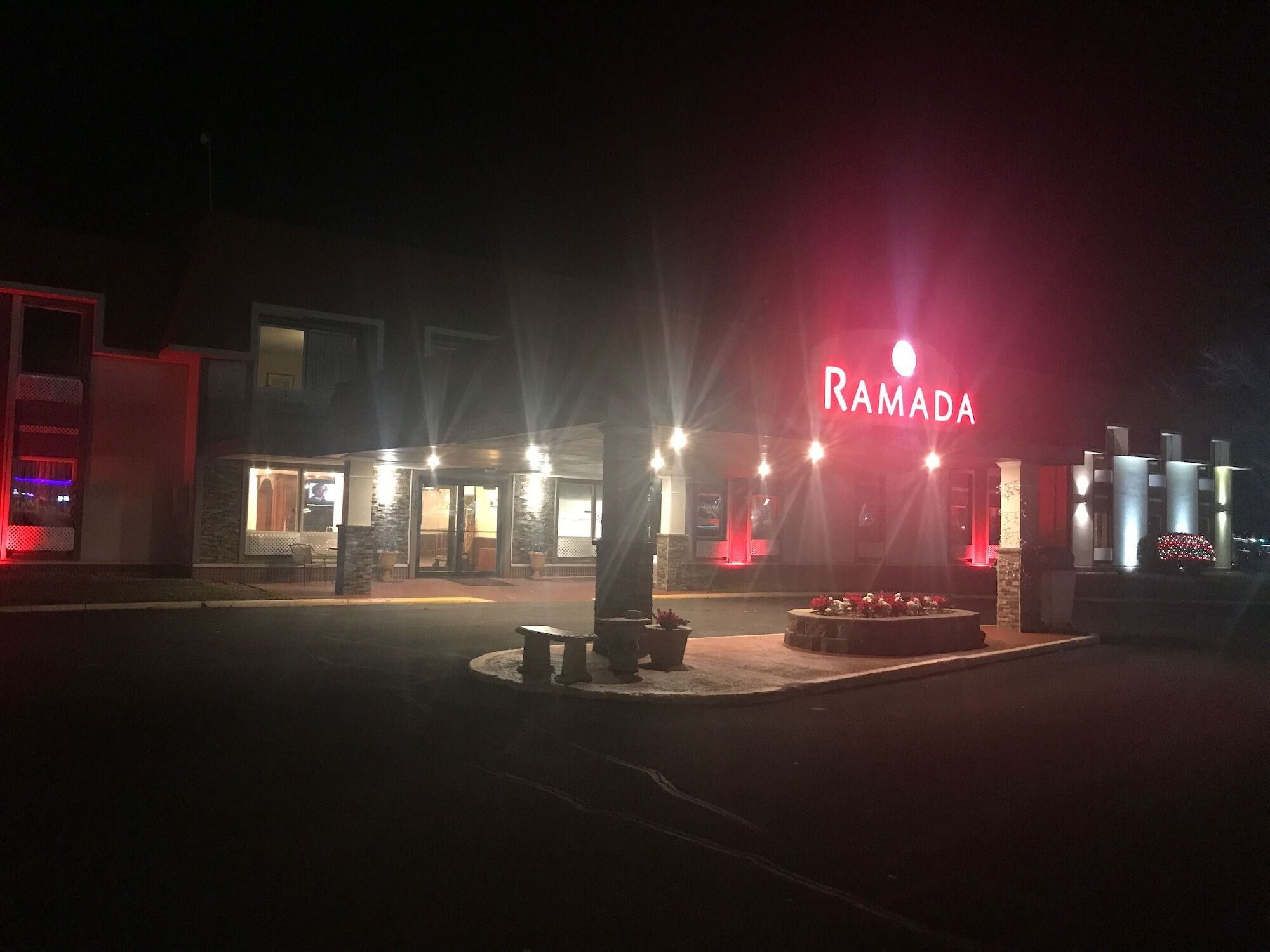 Ramada By Wyndham Albert Lea Eksteriør bilde